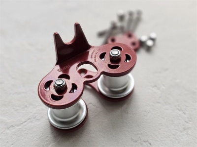 Ролик GURU TRECK красный