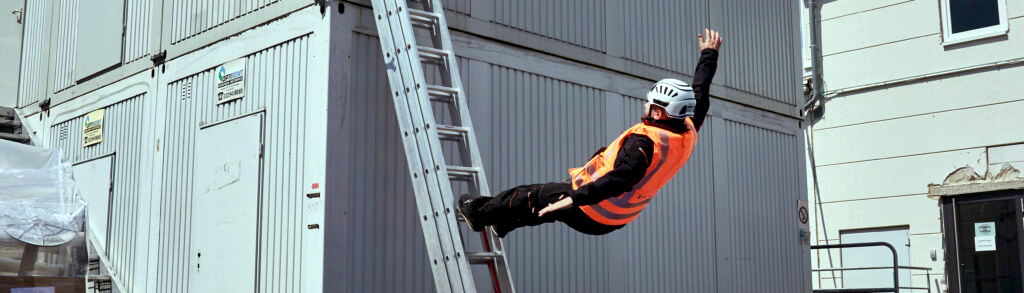 Надувной жилет Skylotek