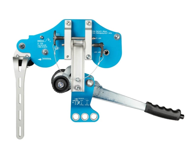 Устройство для движения спасателя по канатной дороге