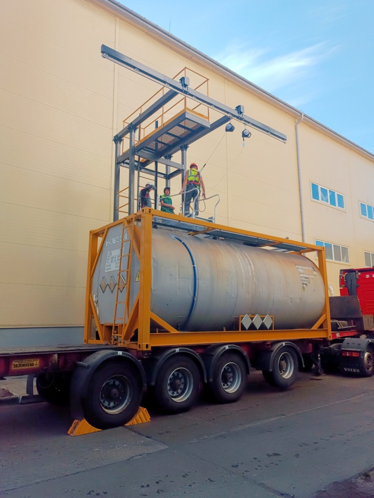 Площадка для осмотра автоцистерн Площадка для осмотра автоцистерн