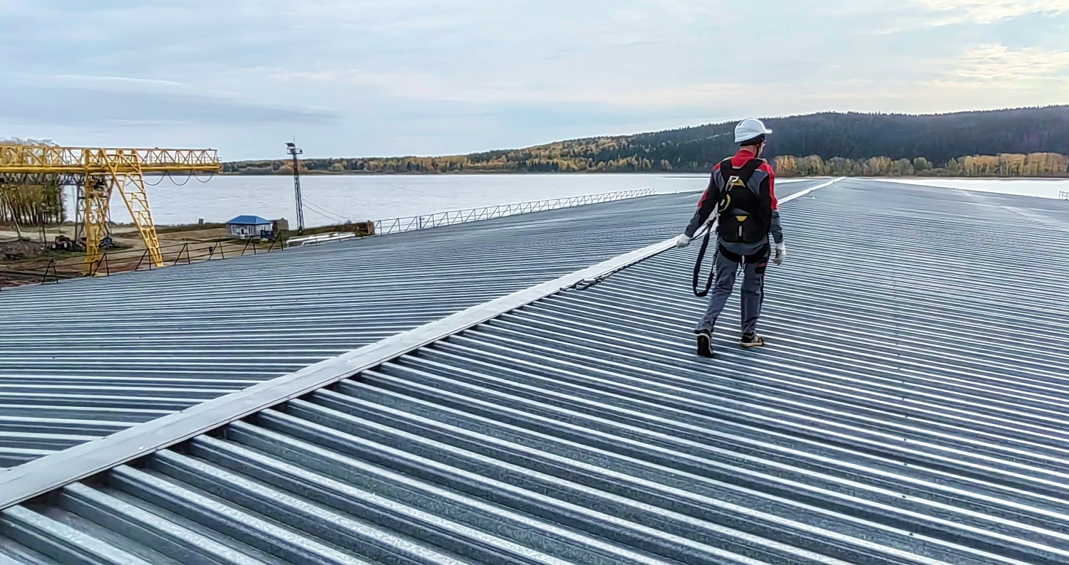 Комплексное оснащение предприятия деревообработки страховочными системами для безопасной работы на высоте