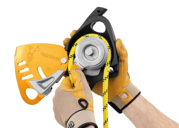 Спусковое устройство MAESTRO S 2026 petzl - купить в интернет-магазине АльпИндустрия-ПРО