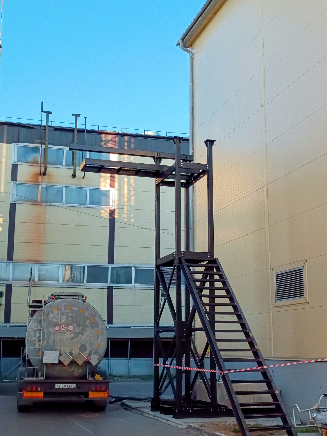 Пост осмотра автоцистерн - страховочная система