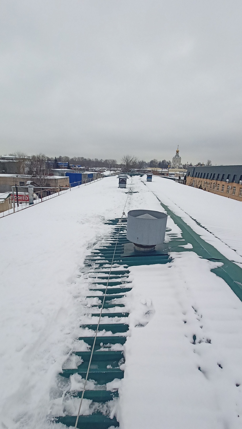 Гибкие анкерные линии на кровле из профлиста