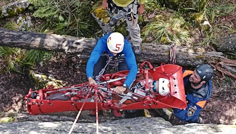 Всероссийские сборы по альпинисткой подготовке спасателей МЧС России