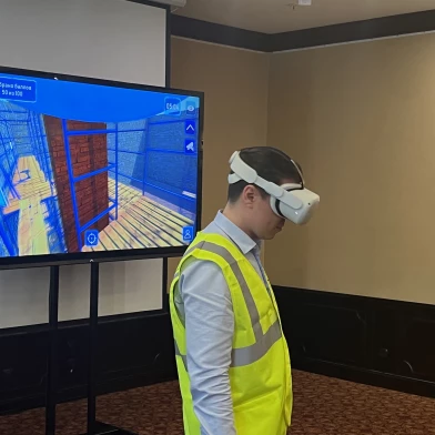 VR-тренажер для отработки навыков работы на высоте