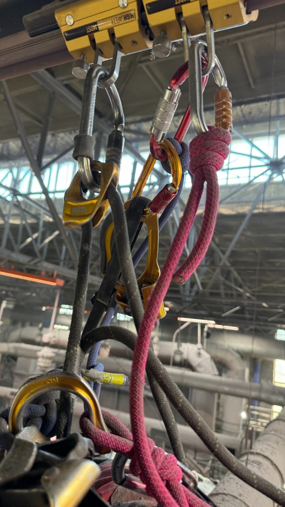 Усы самостраховки в канатном доступе