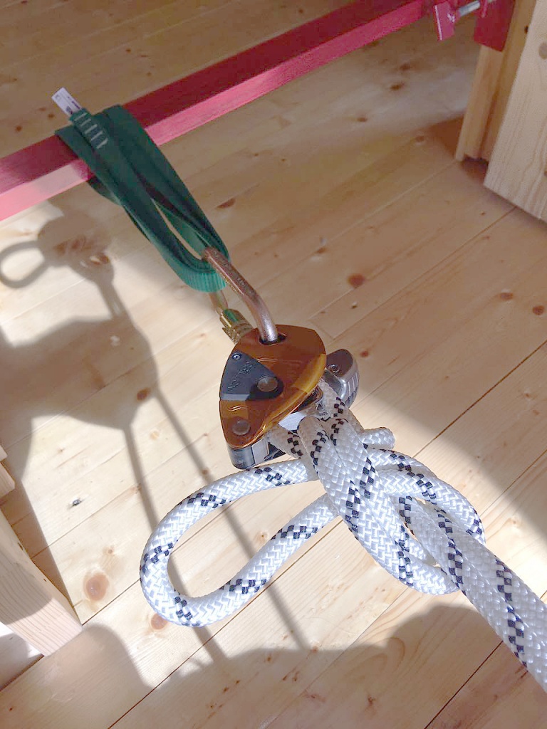 Соединительно-амортизирующая подсистема