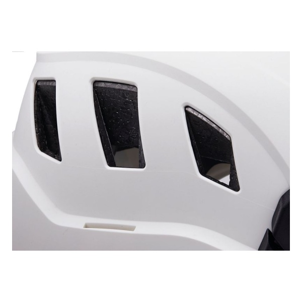 Вентиляционные отверстия в корпусе защитной каски