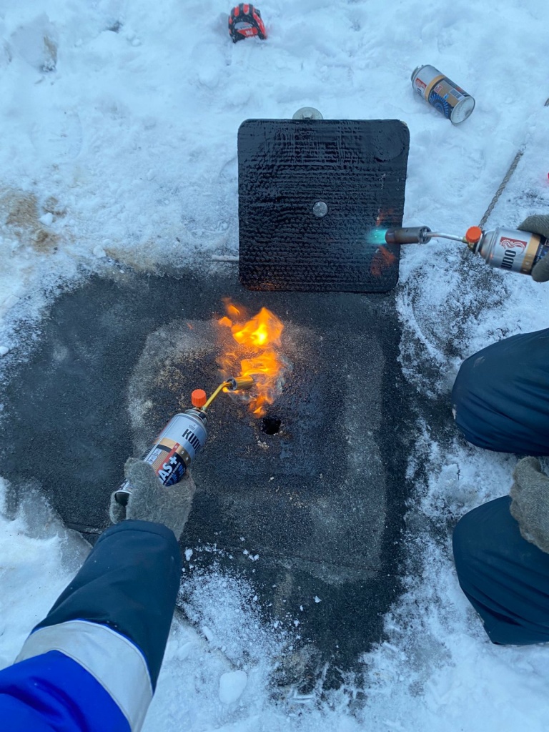 Прогрев битумного основания и герметизация