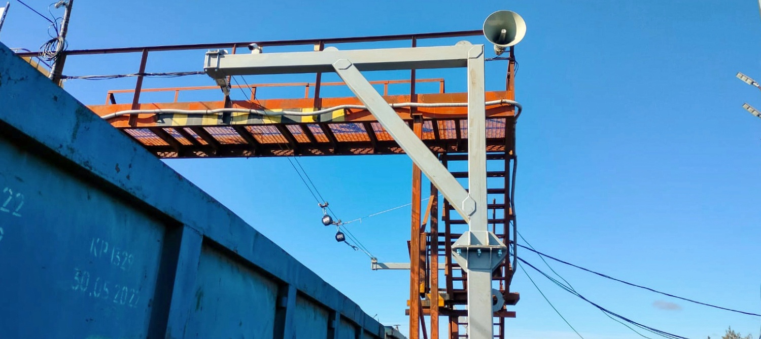 Двухтросовые анкерные линии с опорами на фундаменте