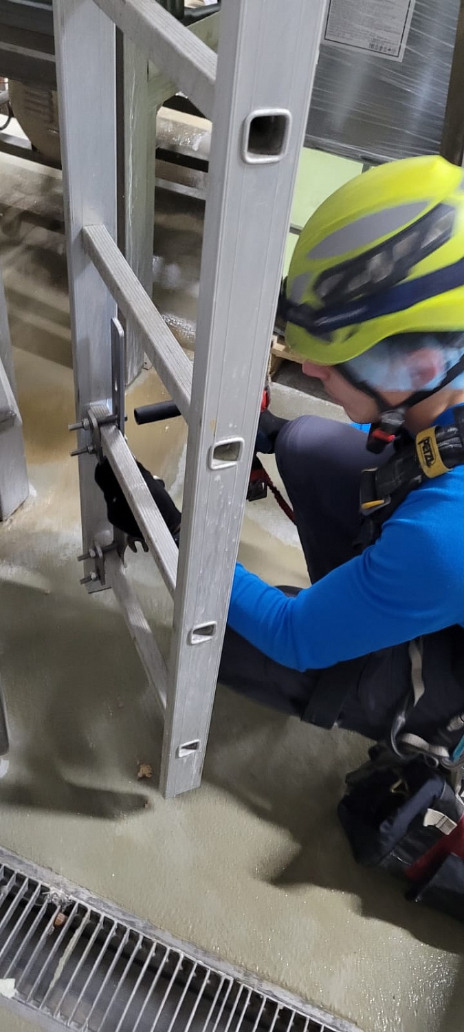 Вертикальная анкерная линия Alpsafe STAIR