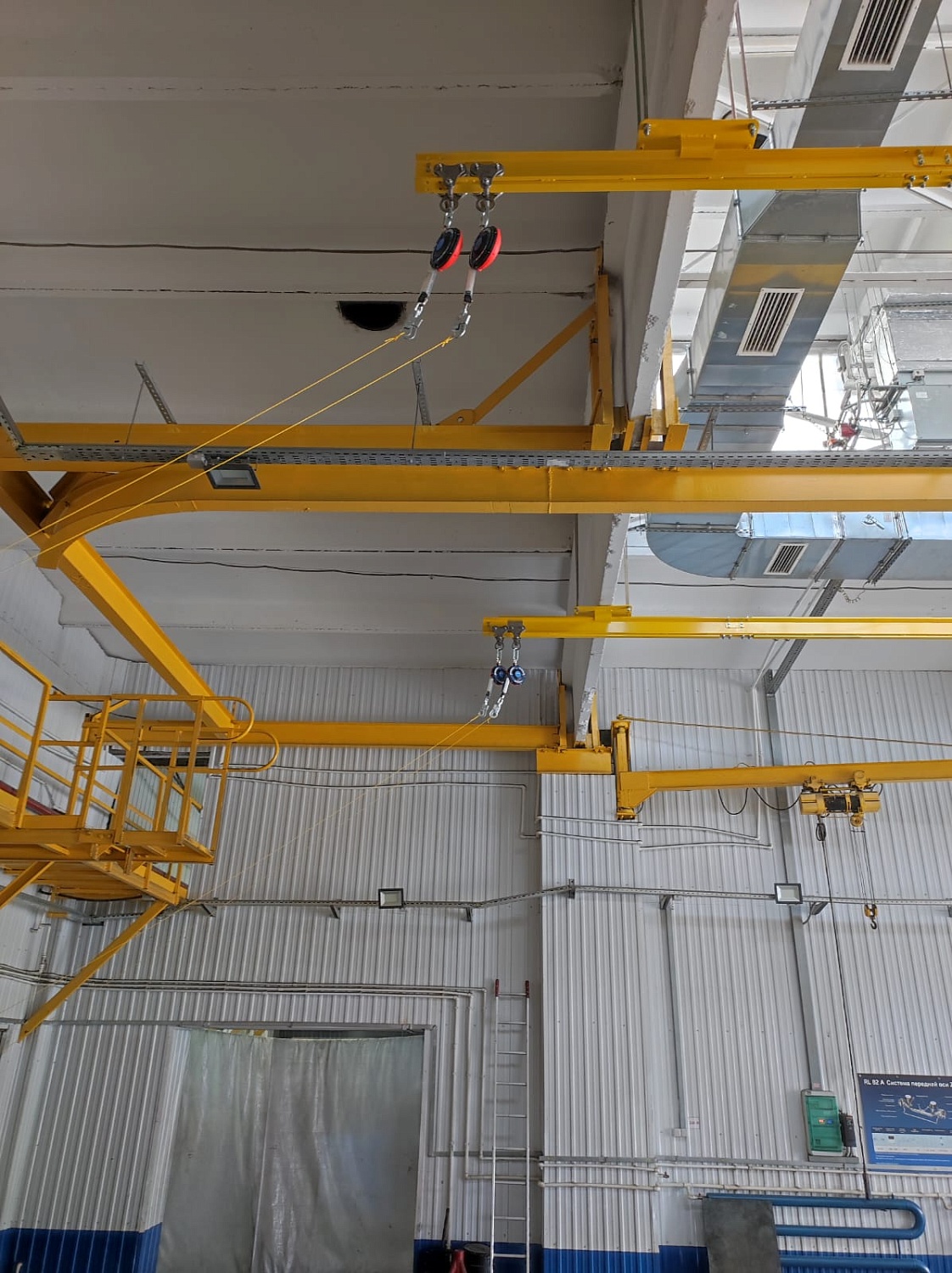 Анкерные линии для безопасной работы на автобусах