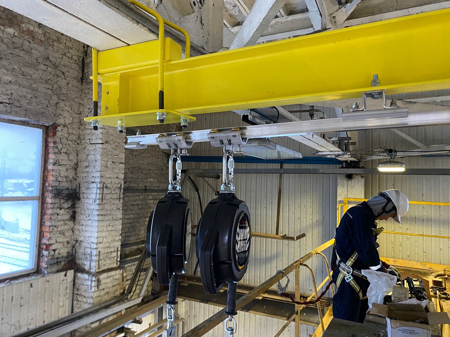 Анкерные устройства типа D и площадки подъема в моторвагонном депо Подмосковья