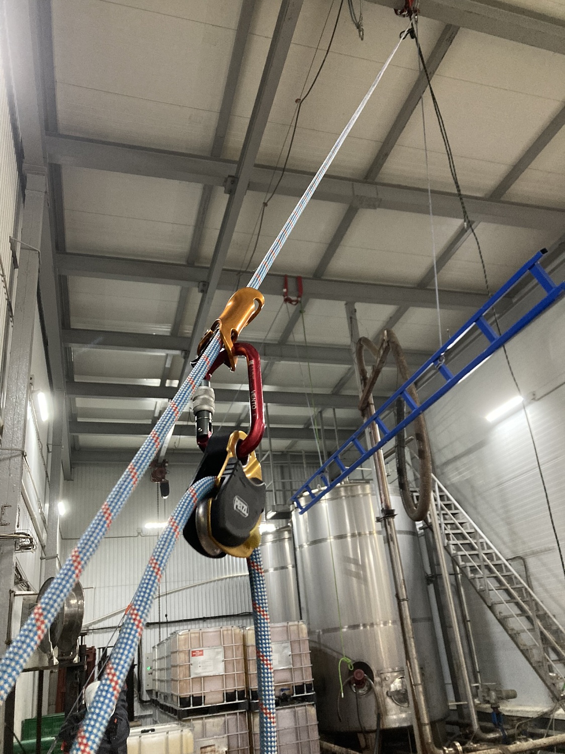 Жесткая анкерная линия AlpSafe TRUSSED RAILS