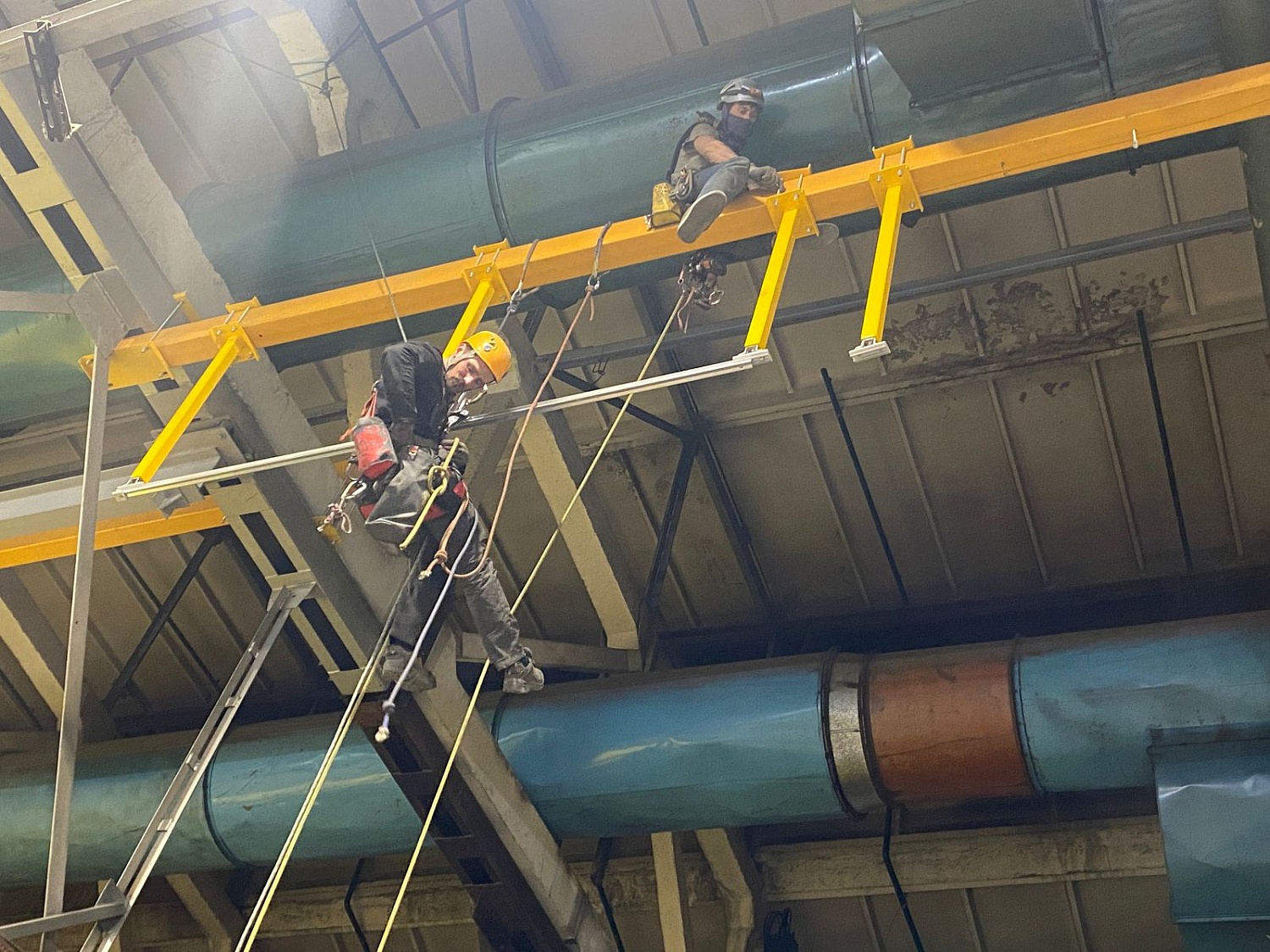 Стационарные анкерные линии в Московской области на заводе по ремонту автобусов