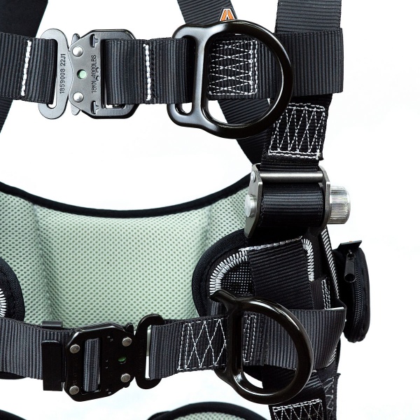 Страховочная привязь с интегрированным поясом для удержания и позиционирования, модель KOSMOS: купить в интернет-магазине