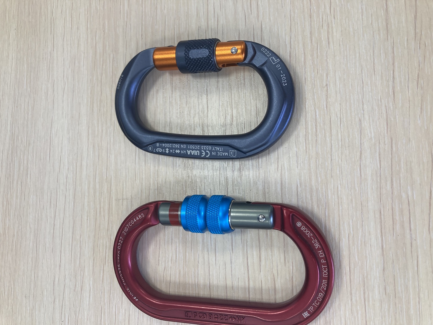 Карабин алюминиевый Climbing technology OVAL OVX SG