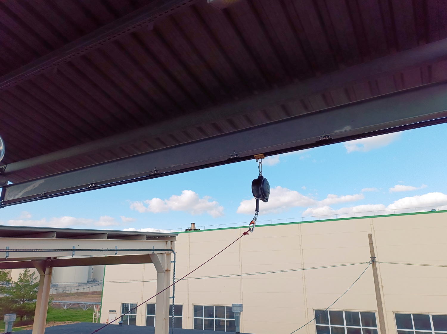 Жесткие анкерные линии MOST. Монтаж на железнодорожной эстакаде